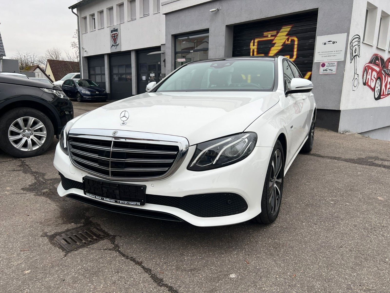 Mercedes-Benz E -Klasse Lim. E 300 de - Samsaru's Car Outlet
