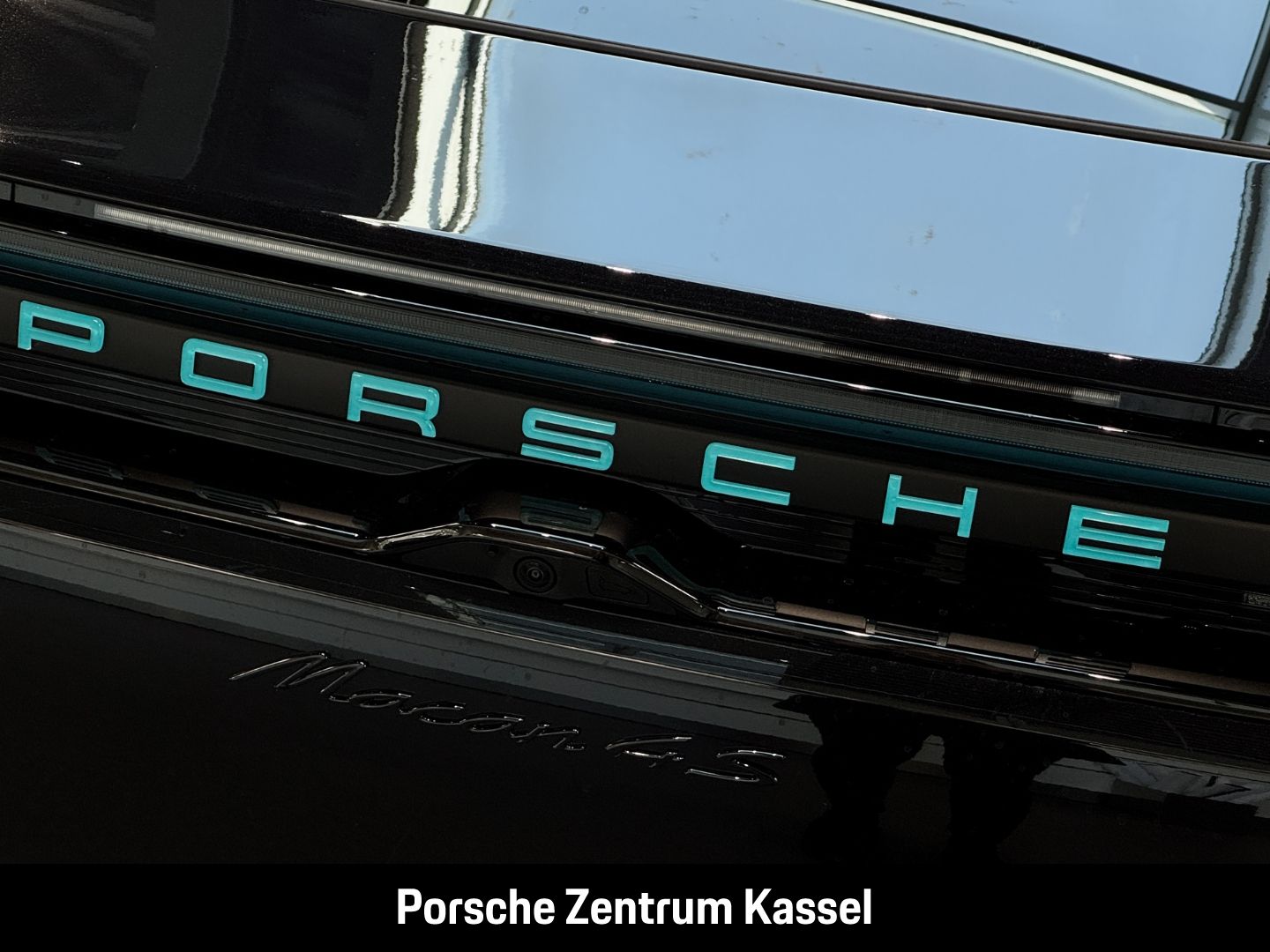 Porsche Macan Electric 4S