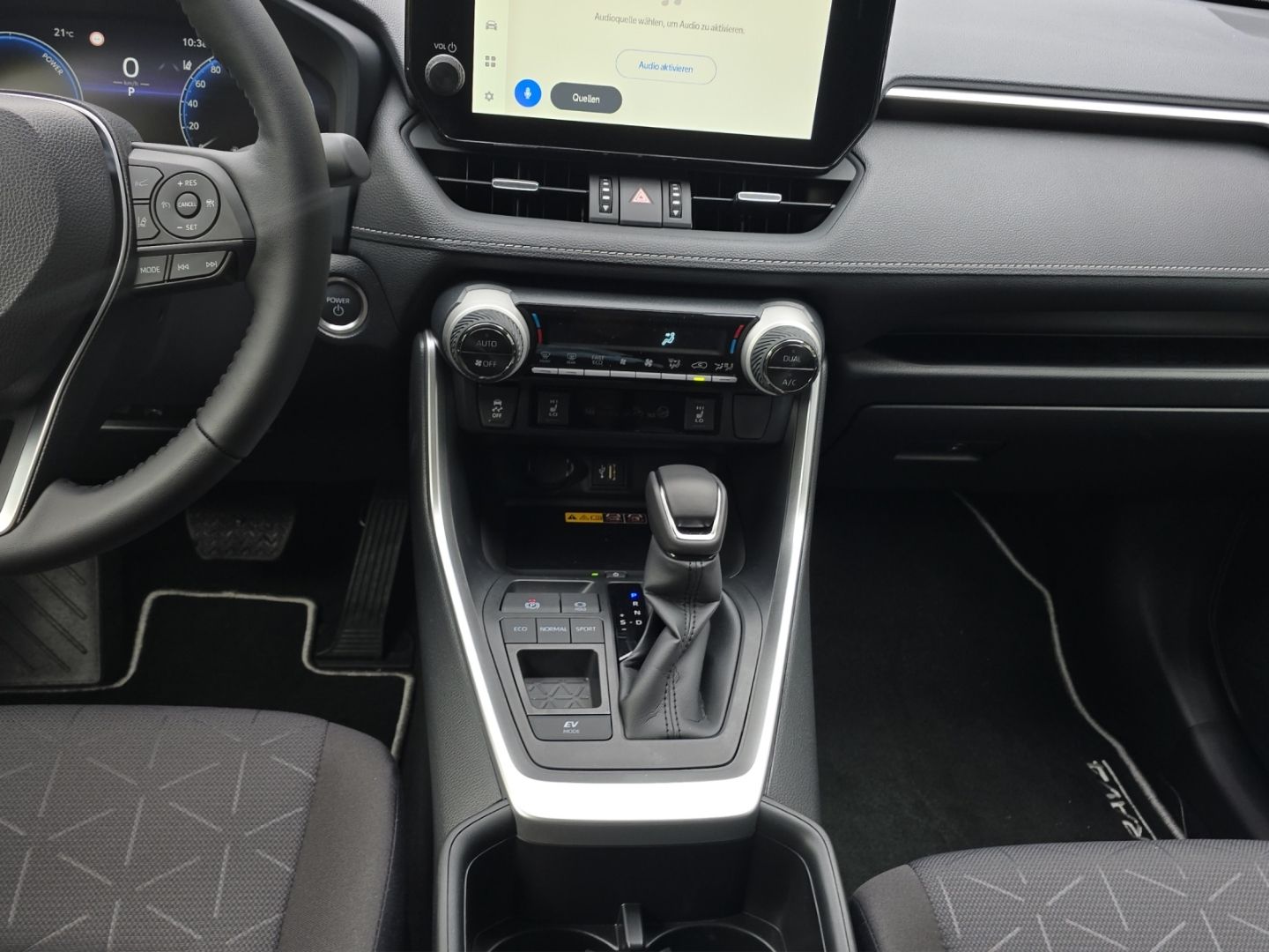 Toyota RAV 4 Hybrid 4x2 Team Deutschland Technik P. Nav