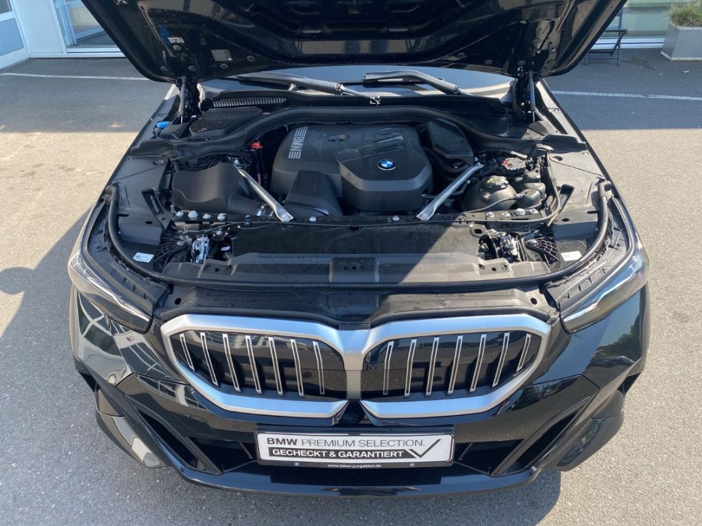 BMW 520 i Touring M Sport AHK/Standheizung/HarmanKar