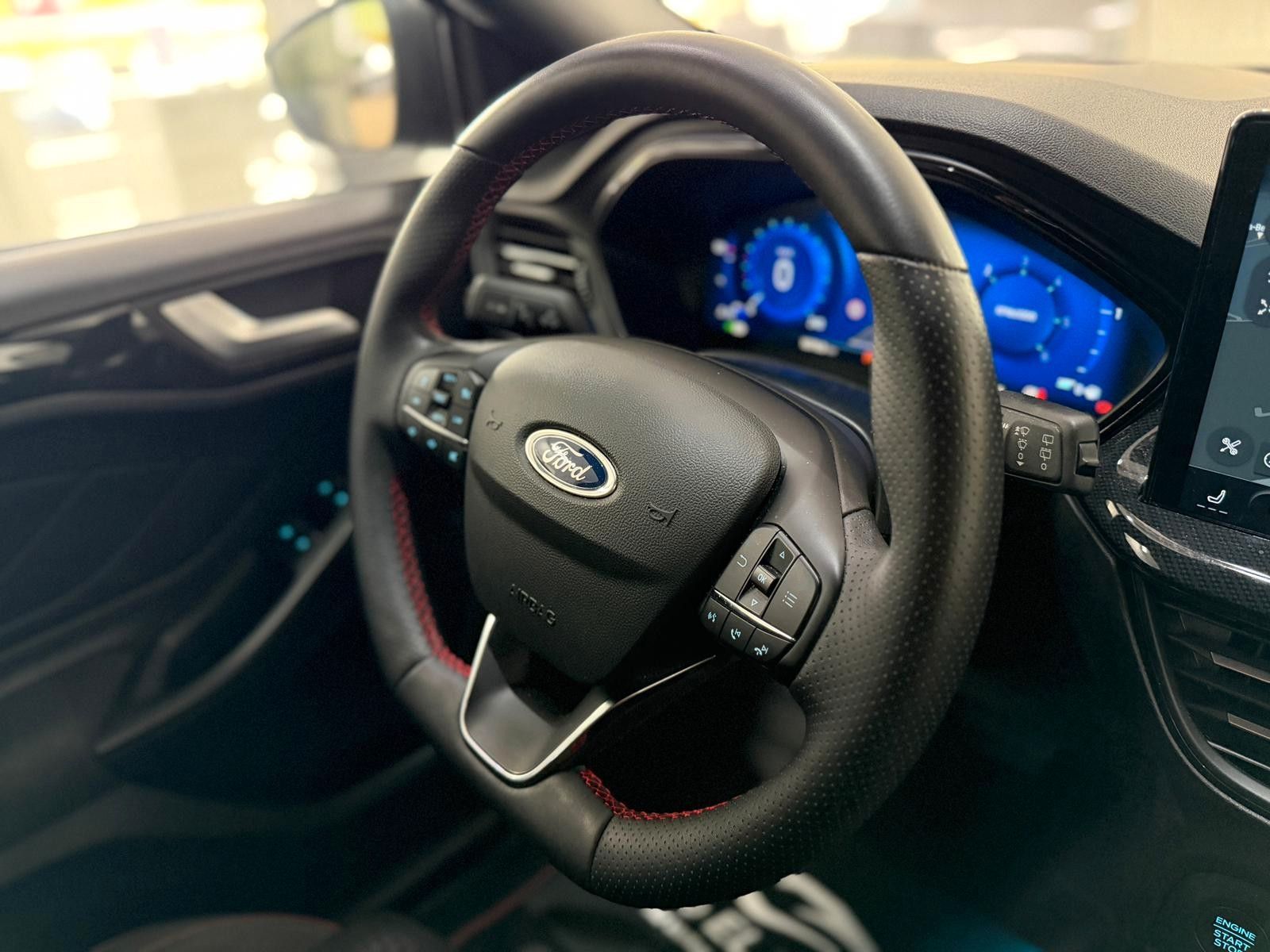 Ford Focus Turnier ST-Line X Aut. 1.Hand|AHK|HUD|PDC
