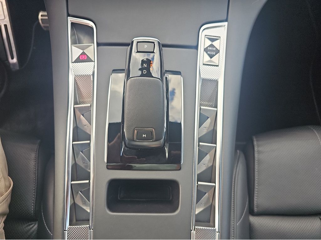 DS Automobiles DS 7 BlueHDI 130 Aut. OPERA LEDER Panoramadach