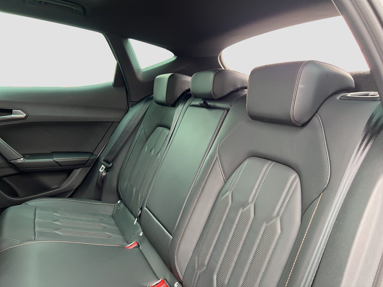 Cupra Formentor 2.0 VZ 4X4 LEDER PANO AHK CAM LM19 NAV