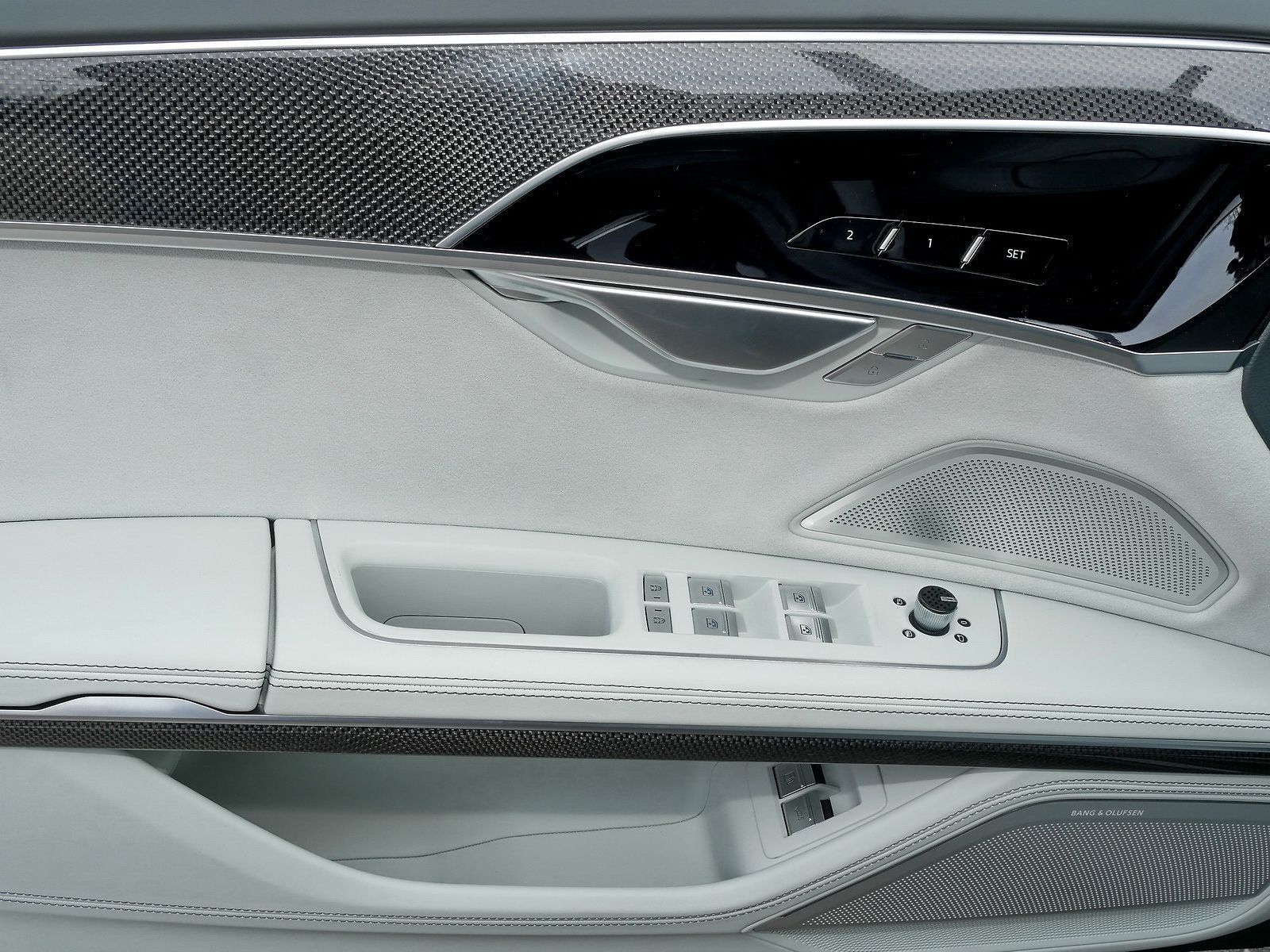 Audi A8 60 TFSIe quattro S line - Samsaru's Car Outlet