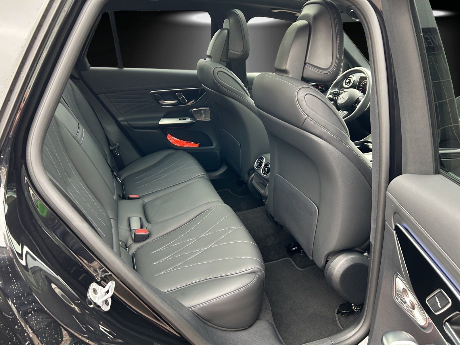 Mercedes-Benz GLC300de AMG Premi AIRMATIC Pano AHK Nappa DISTR