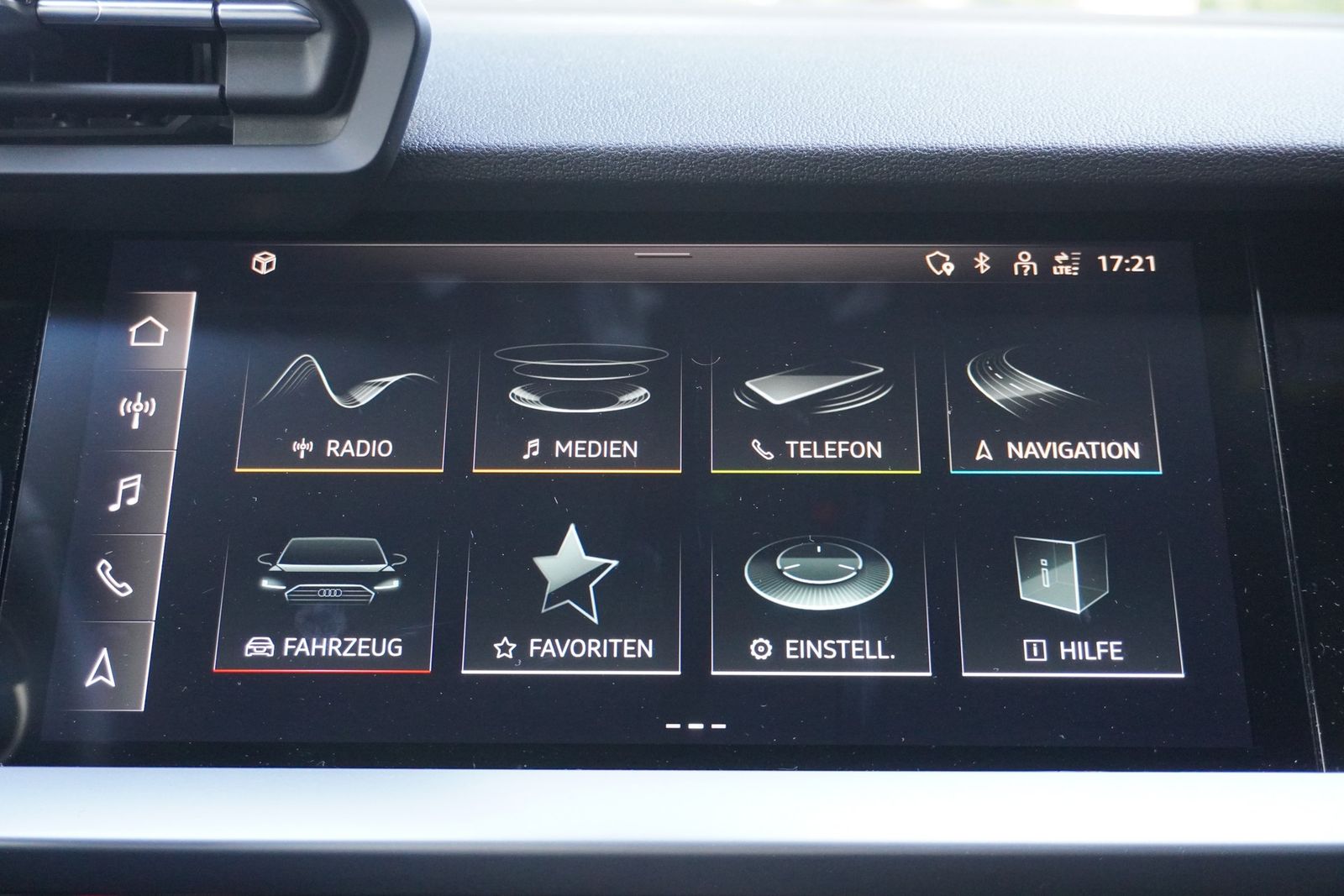 Audi A3 Sportback 40 TFSIe S line Sitzheizung LED DAB