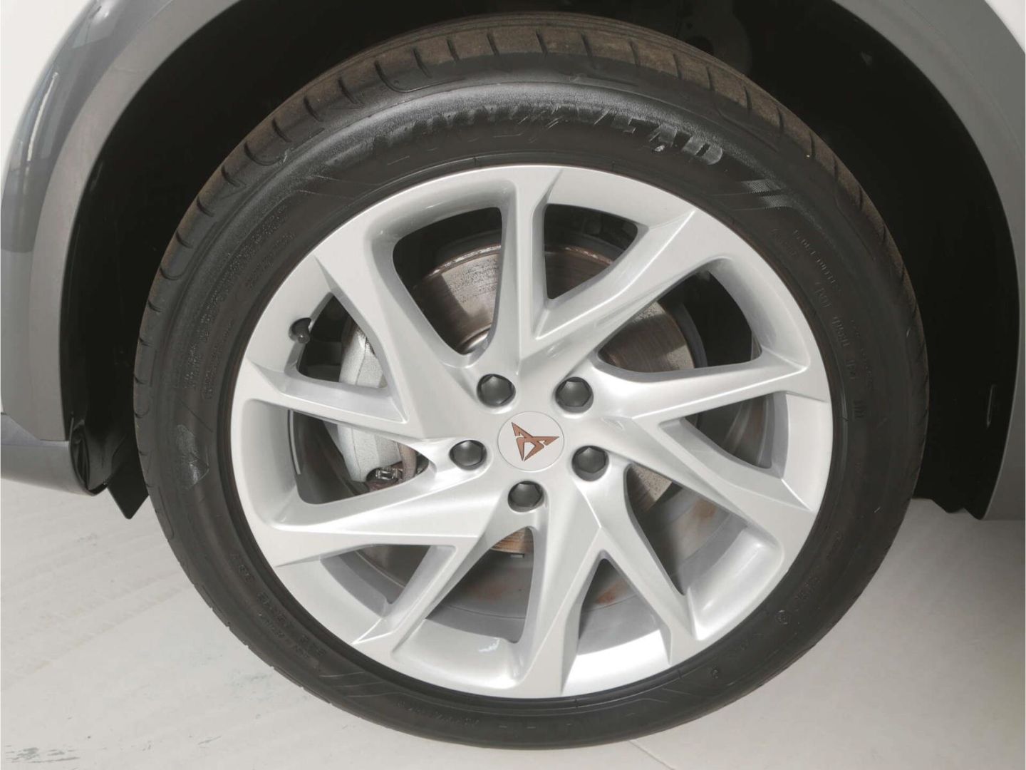 Cupra Formentor 1.4 DSG e-Hybrid AHK/P-Dach/NAV/RFK/SH