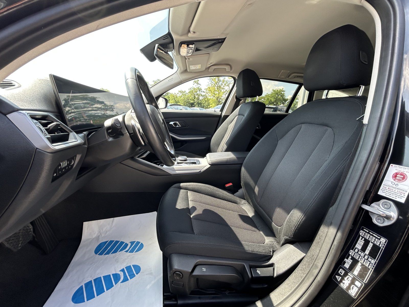 BMW 320 d xDrive - Samsaru's Car Outlet