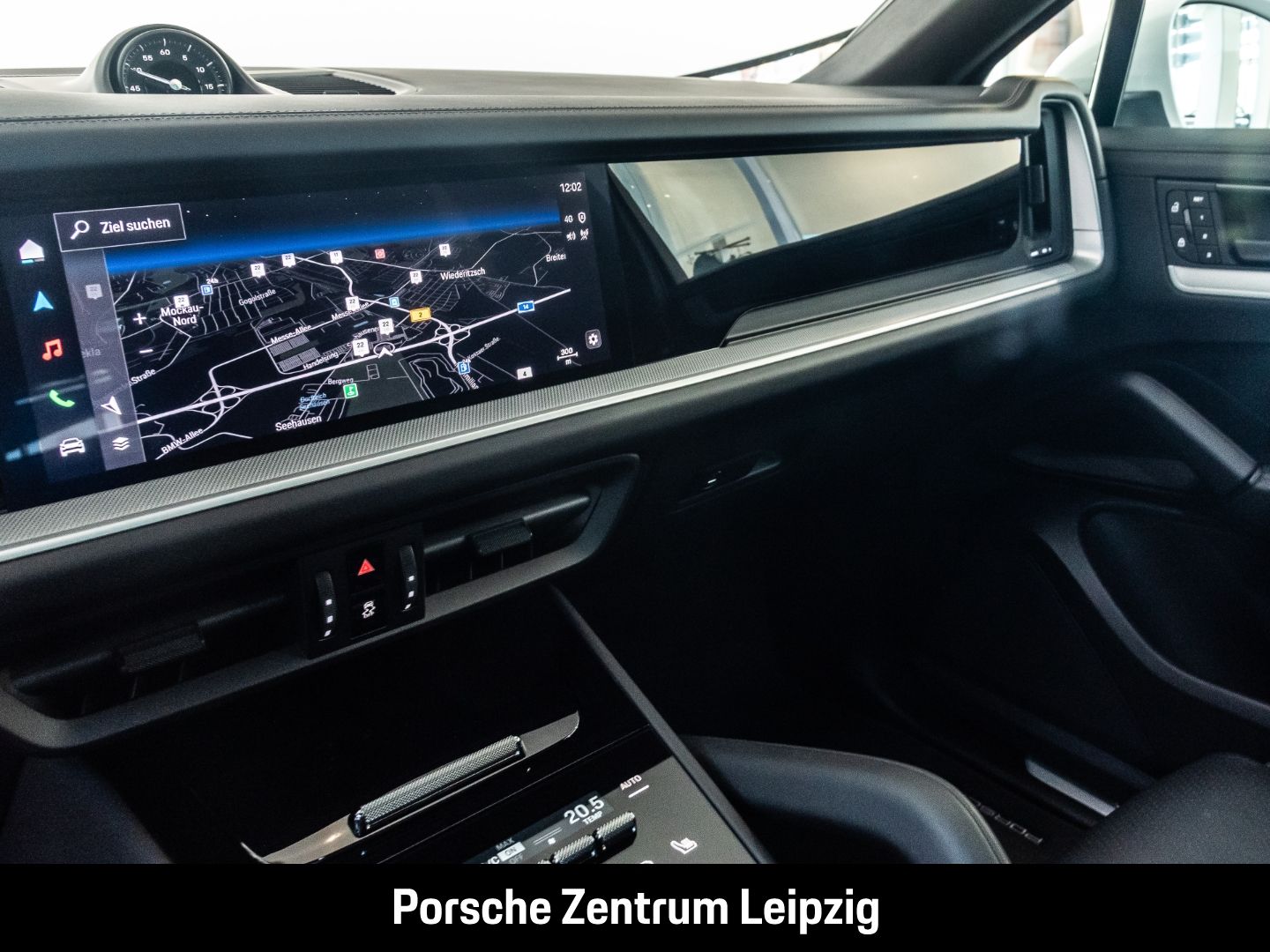Porsche Cayenne E-Hybrid Coupe SportDesign HD-Matrix Inn