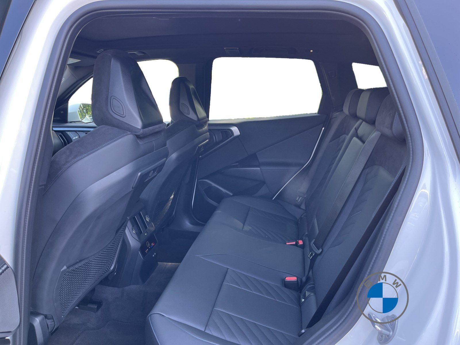 BMW X3 30e xDrive M Sport 21" AHK Pano Memory H/K
