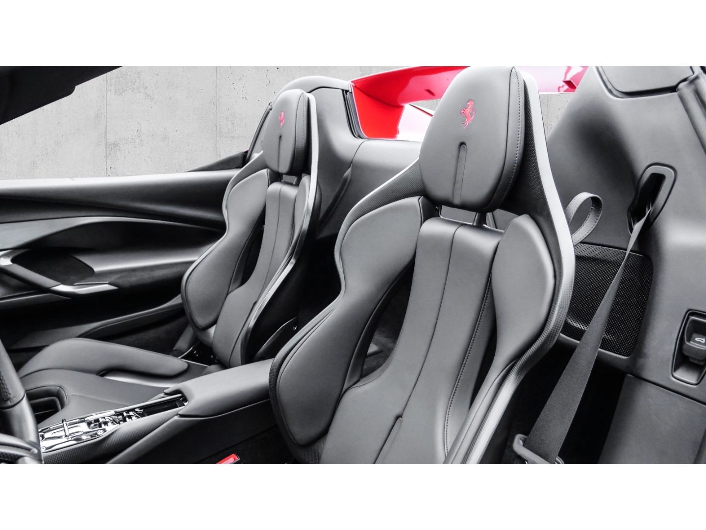 Ferrari 296 GTS - Samsaru's Car Outlet