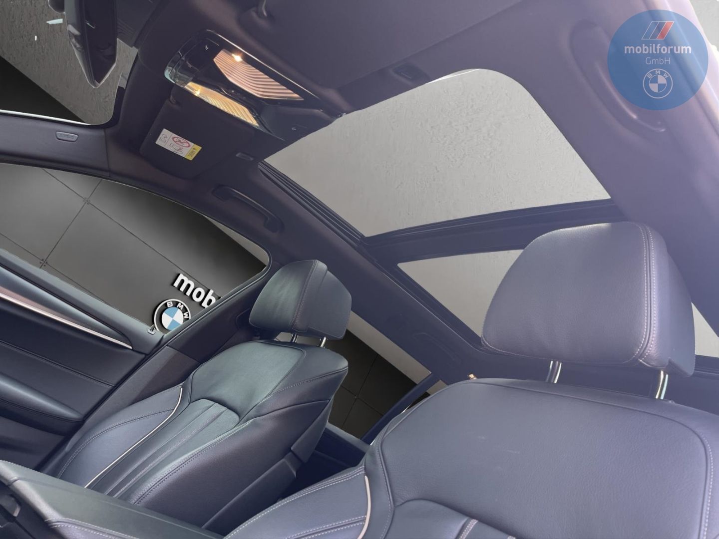 BMW 530 i Touring M-Sport AHK StandHZG Panorama