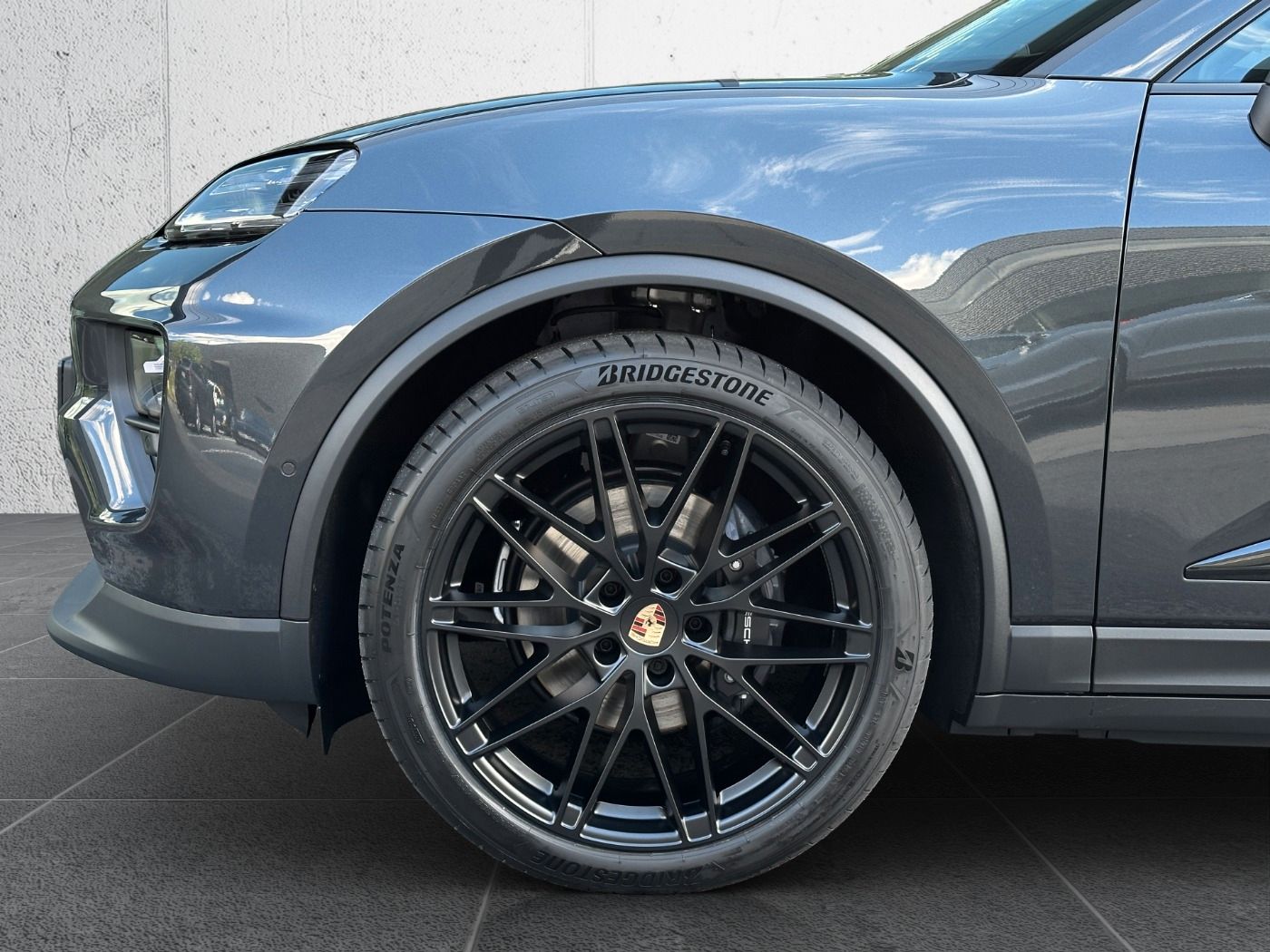Porsche Macan - Samsaru's Car Outlet