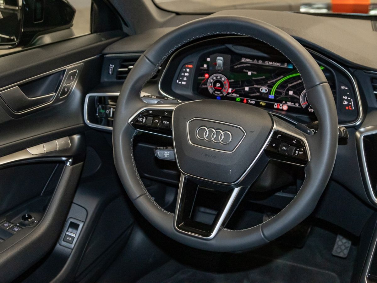 Audi A6 Avant S line 55 TFSI quattro S tronic - Samsaru's Car Outlet