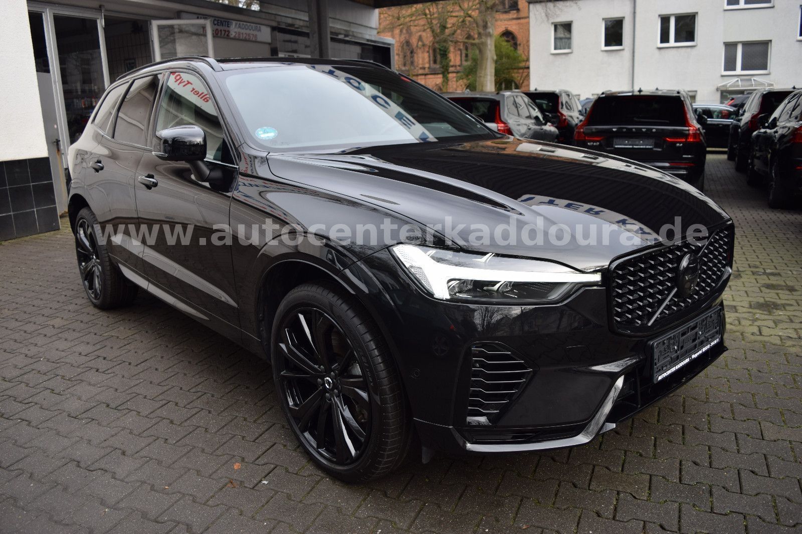 Volvo XC60 T6Plus Black Edition - Samsaru's Car Outlet