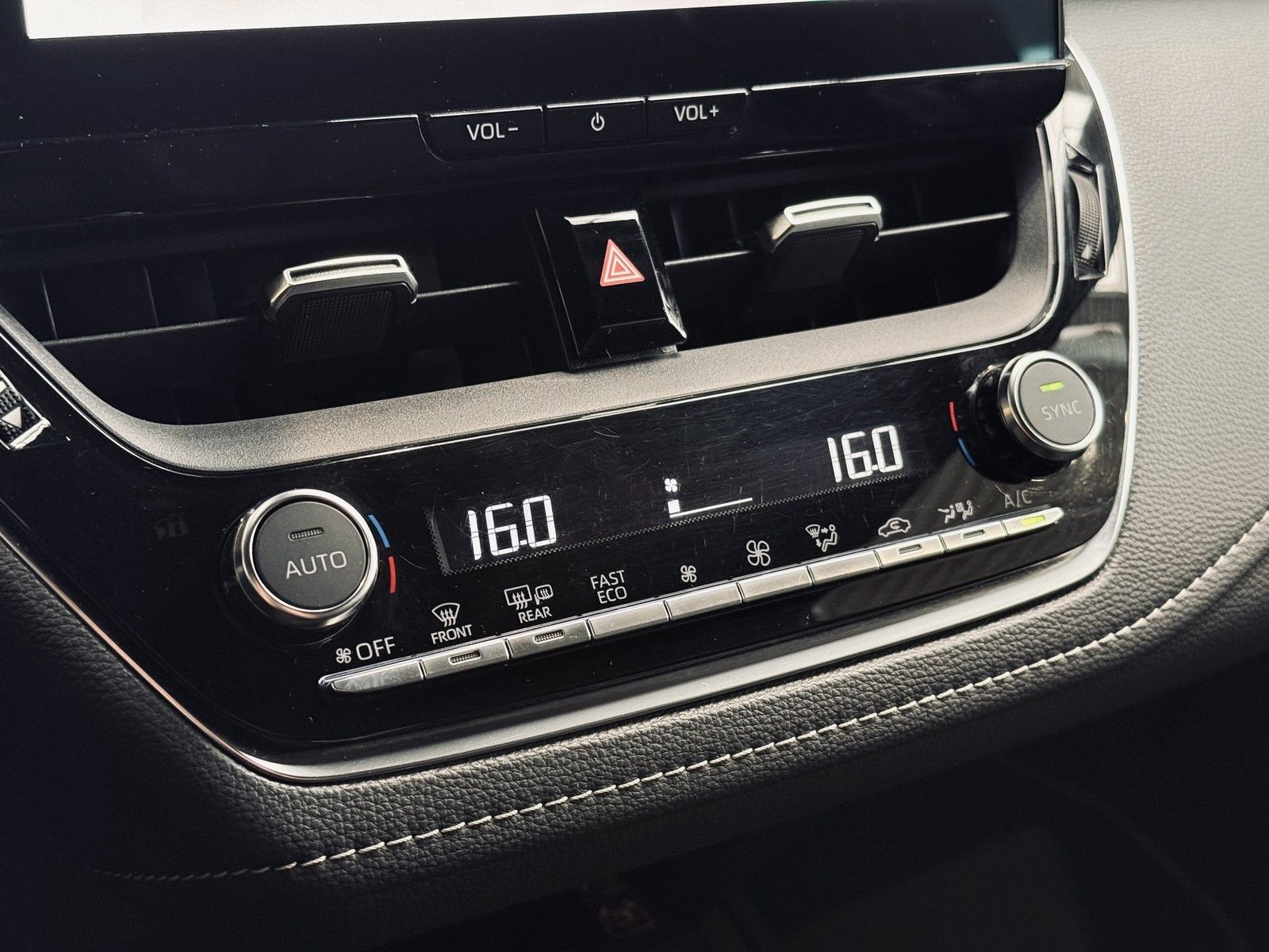 Toyota Corolla Touring Sports Hybrid Business|1.HD|KAME