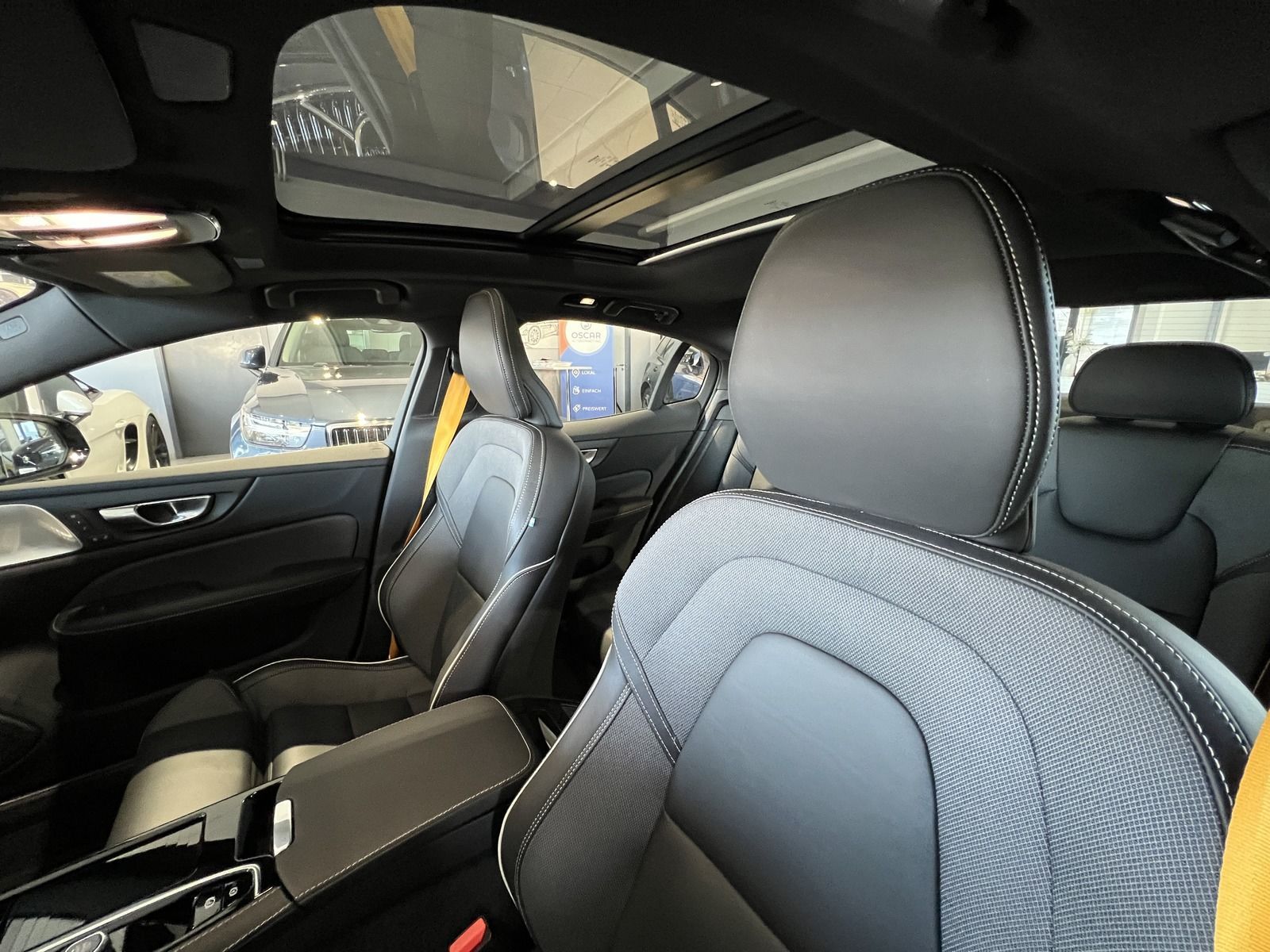 Volvo S60 T8 Polestar Engineered Recharge AWD B&W 360°