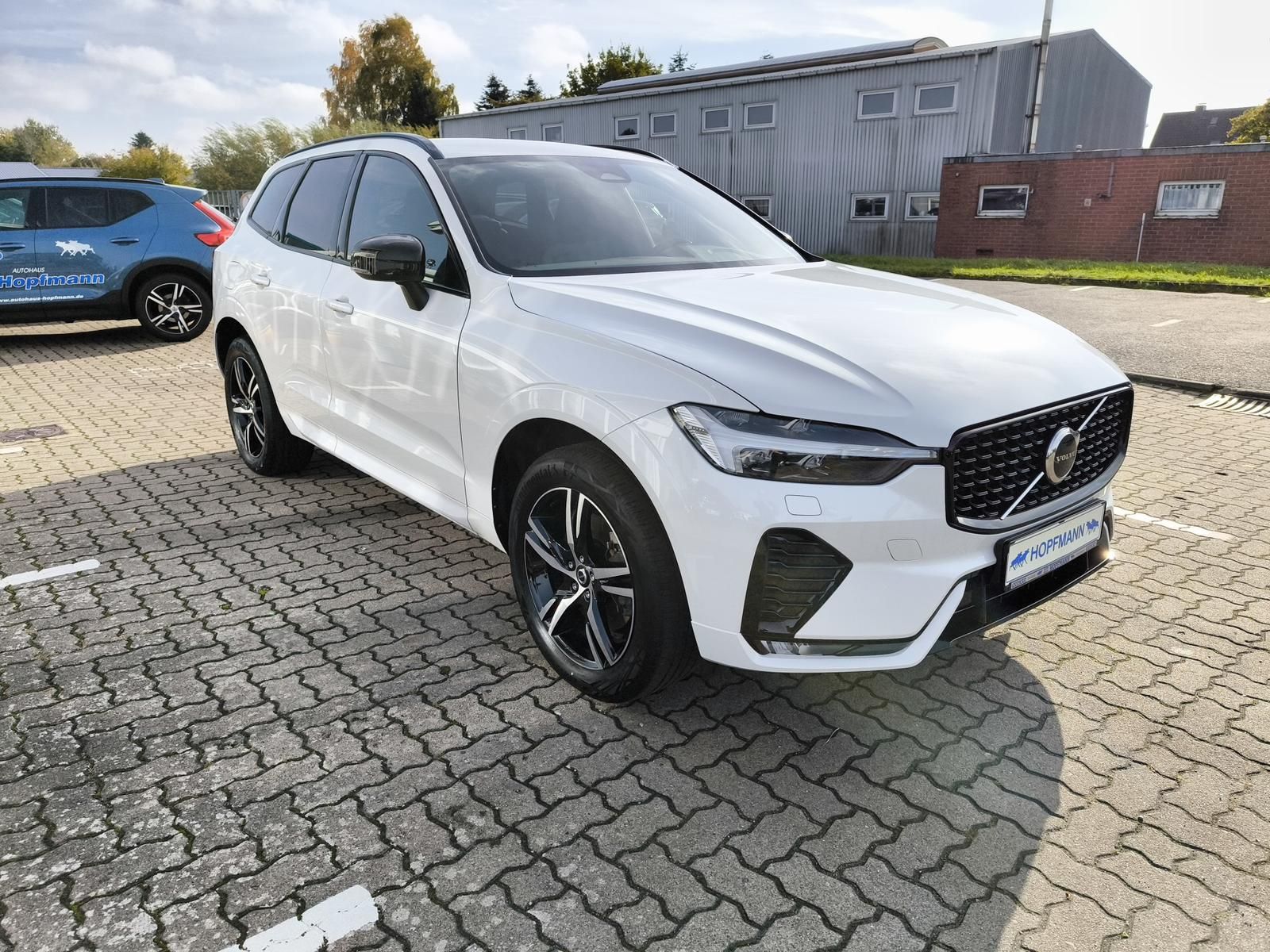 Volvo XC60 B4 Diesel  AWD Aut. ACC AHK Standhzg.