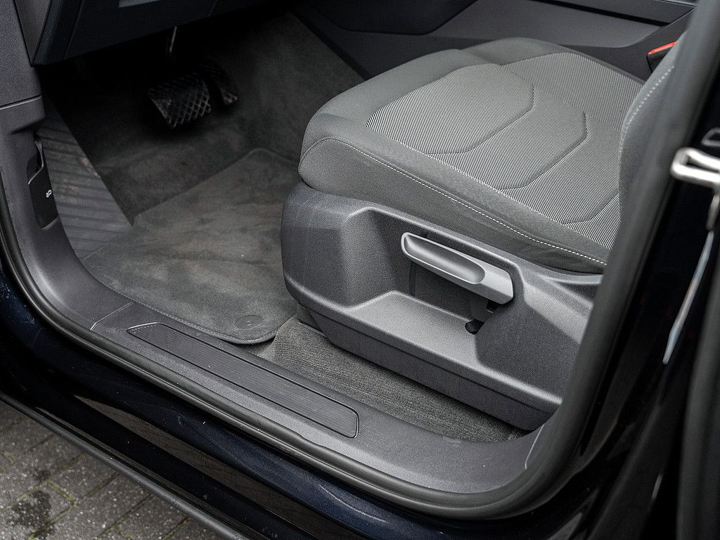 Volkswagen Touareg 3.0 V6 TDI 4M - Samsaru's Car Outlet