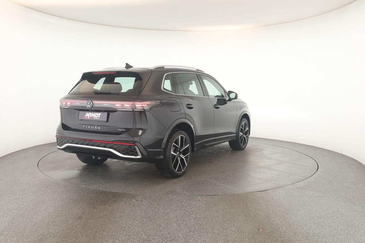 Volkswagen Tiguan 2.0 TDI 4M DSG R-Line Leder Pano Navi 360