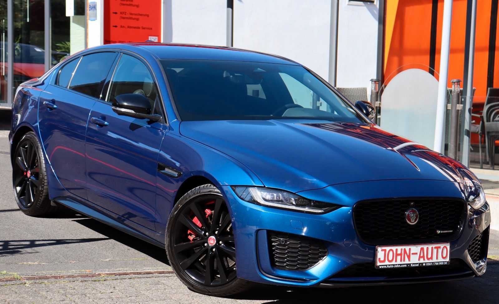 Jaguar XE R-Dynamic Black AWD *1.Hd*360 Kamera*LED*