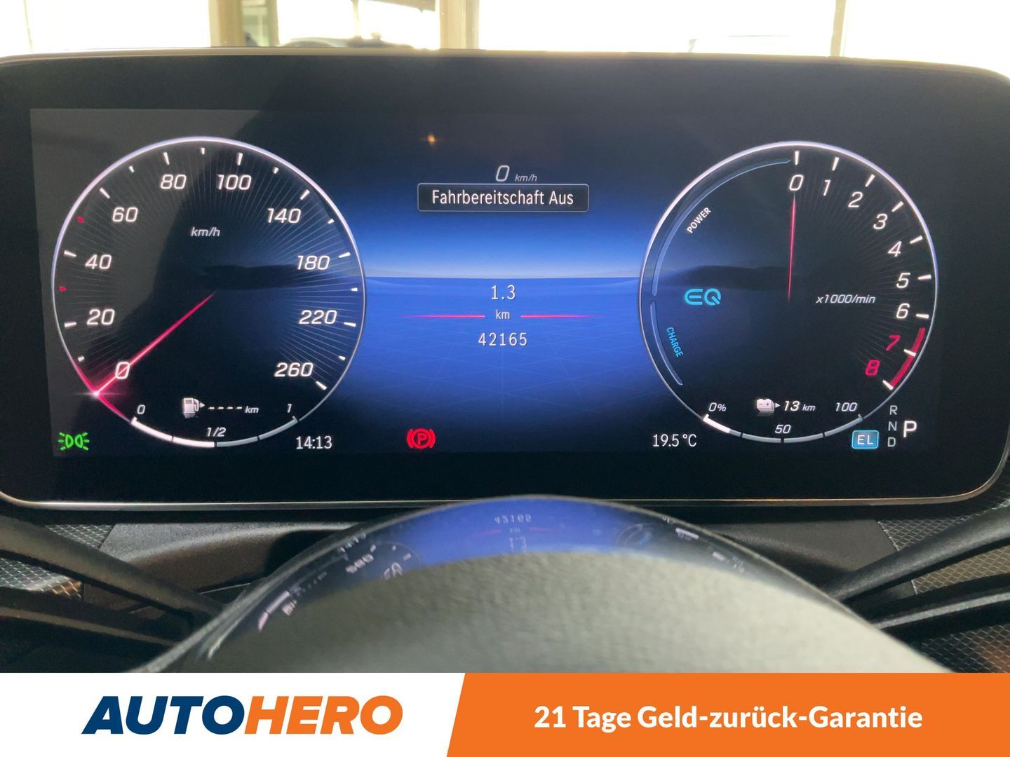 Mercedes-Benz C300e Avantgarde Aut. - Samsaru's Car Outlet