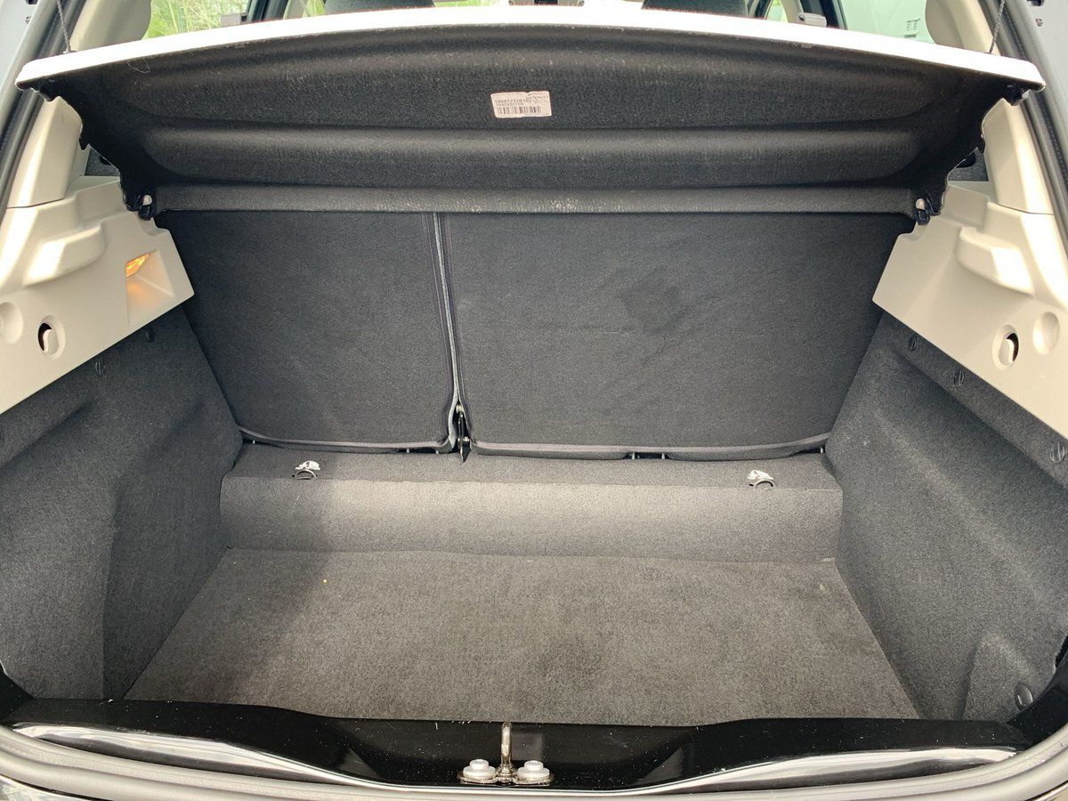 Renault ZOE EXPERIENCE - Samsaru's Car Outlet