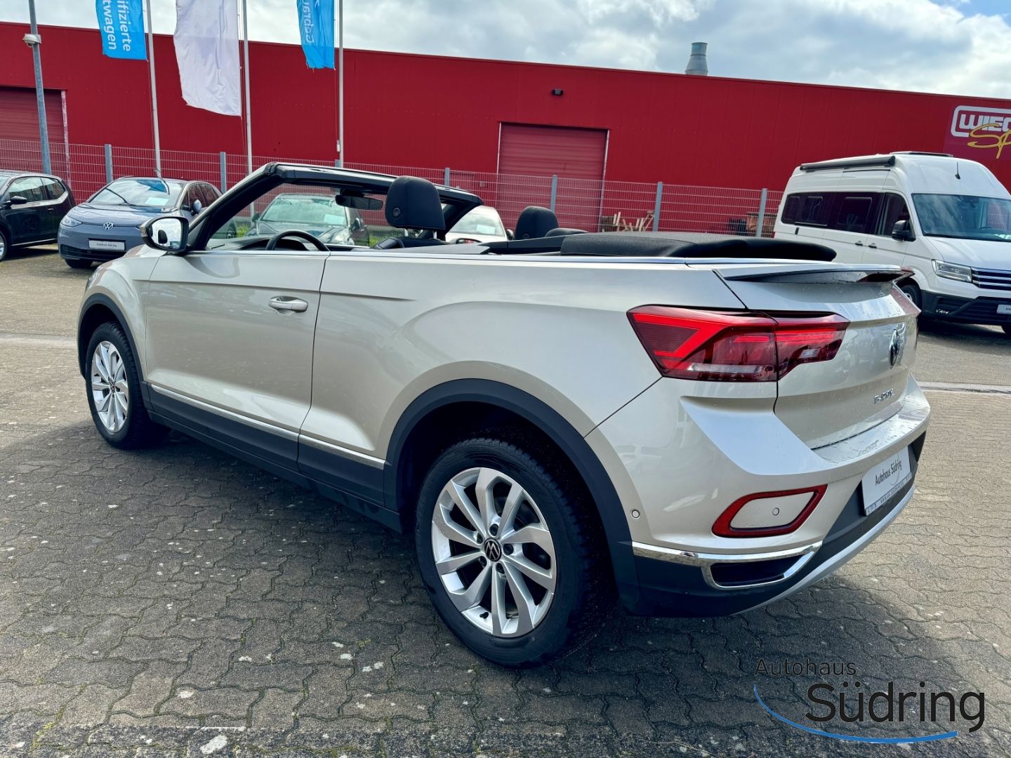 Volkswagen T-Roc Cabriolet 1.0 TSI Style - Samsaru's Car Outlet