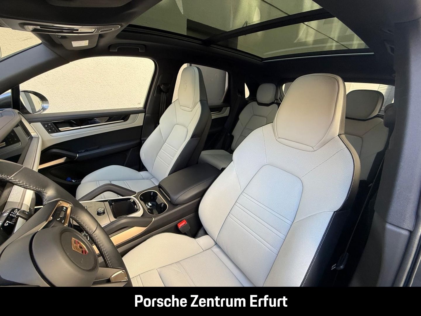 Porsche Cayenne E-Hybrid/Sportdesign/Sportabgas/Hinterac