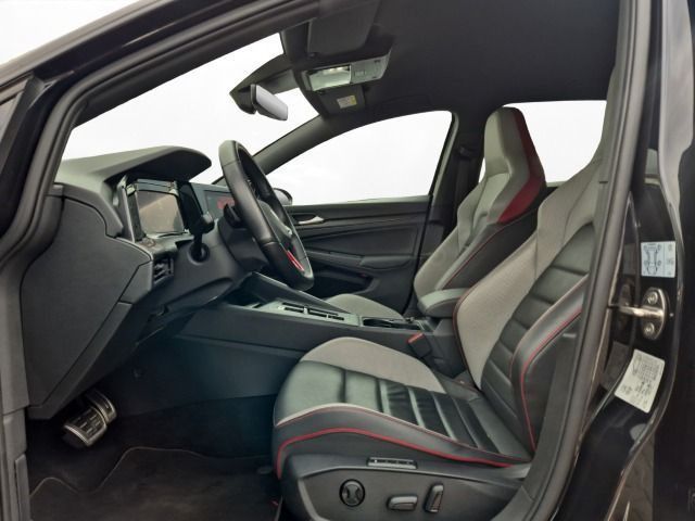 Volkswagen Golf VIII GTI 2.0 TSI DSG Navi Head-Up Leder Mat