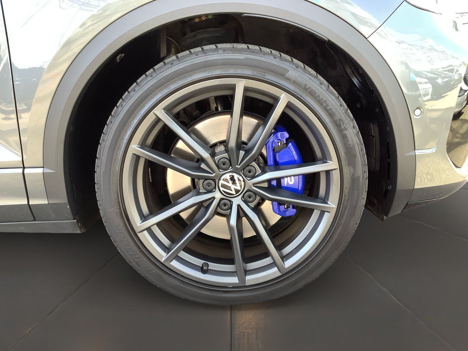 Volkswagen T-Roc 2.0 TSI DSG R 4M - Samsaru's Car Outlet