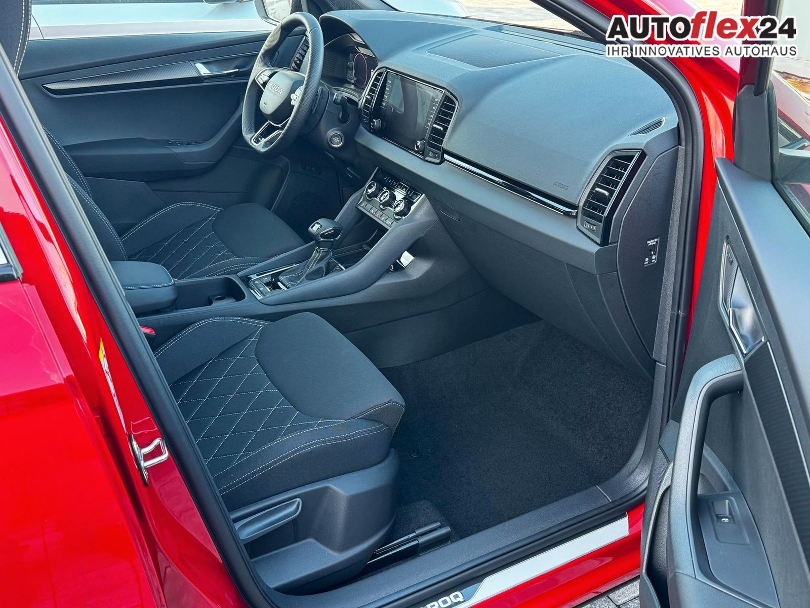 Skoda Karoq 1,5 TSI DSG Sportline 2ZKlimaautomatik ...