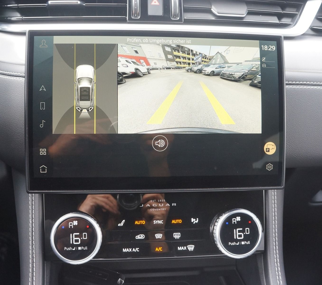 Jaguar F-PACE P400e R-DynamicS AWD Plug-In Hybrid 21Zol