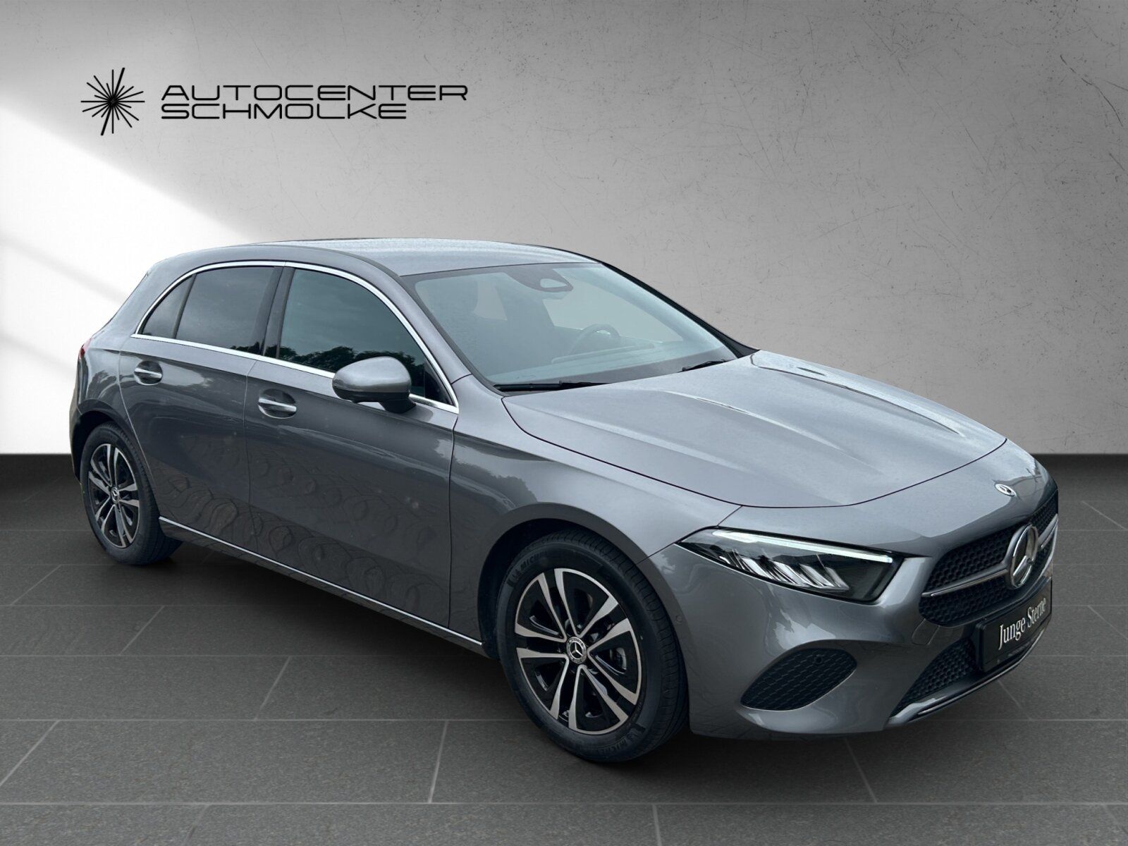 Mercedes-Benz A 180 - Samsaru's Car Outlet