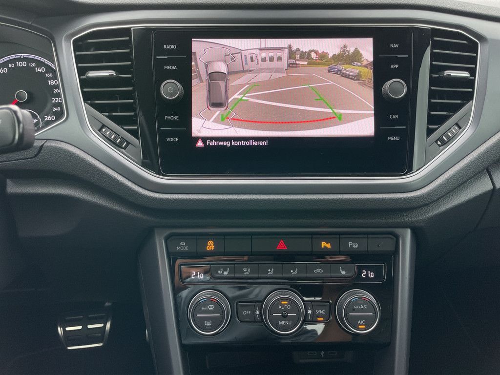 Volkswagen T-Roc Cabriolet 1.5 TSI R-Line - Samsaru's Car Outlet
