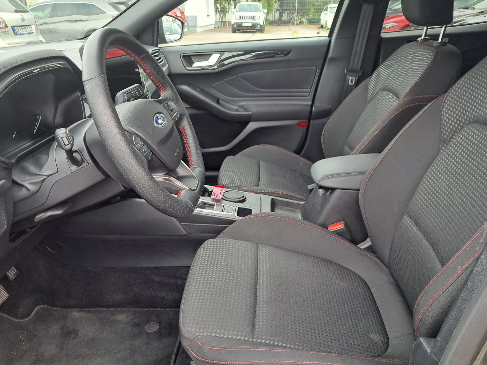 Ford Focus Turnier ST-Line 1.5 Autom,Navi,ALU,Allwett