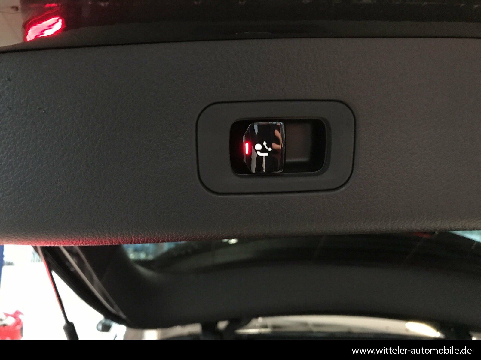 Mercedes-Benz GLC 220 d 4M AMG Line Night/Kamera/Pano-Dach/AHK