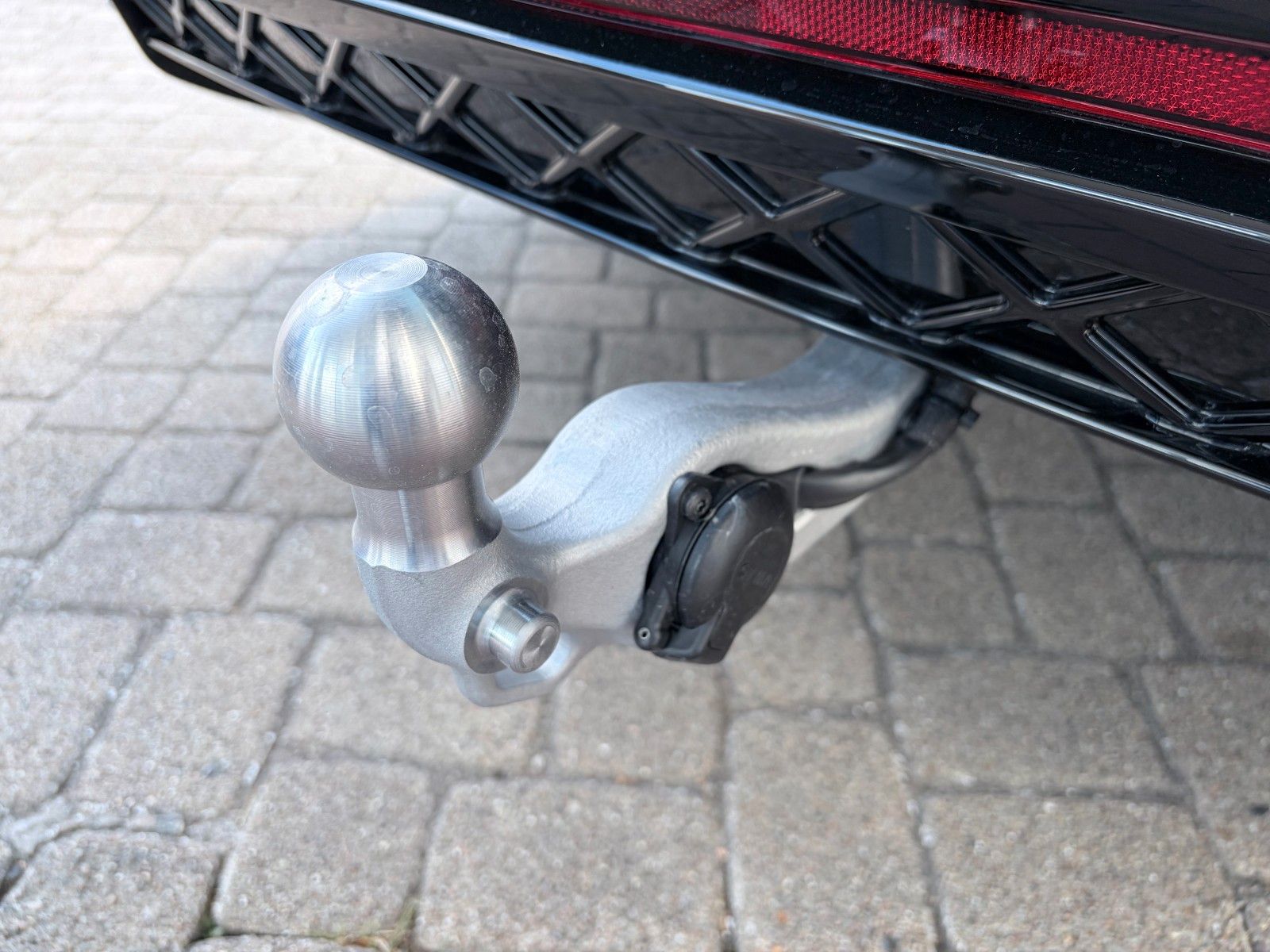Volkswagen Touareg R-Line 3.0 V6 TDI 4x4 FINAL EDITION