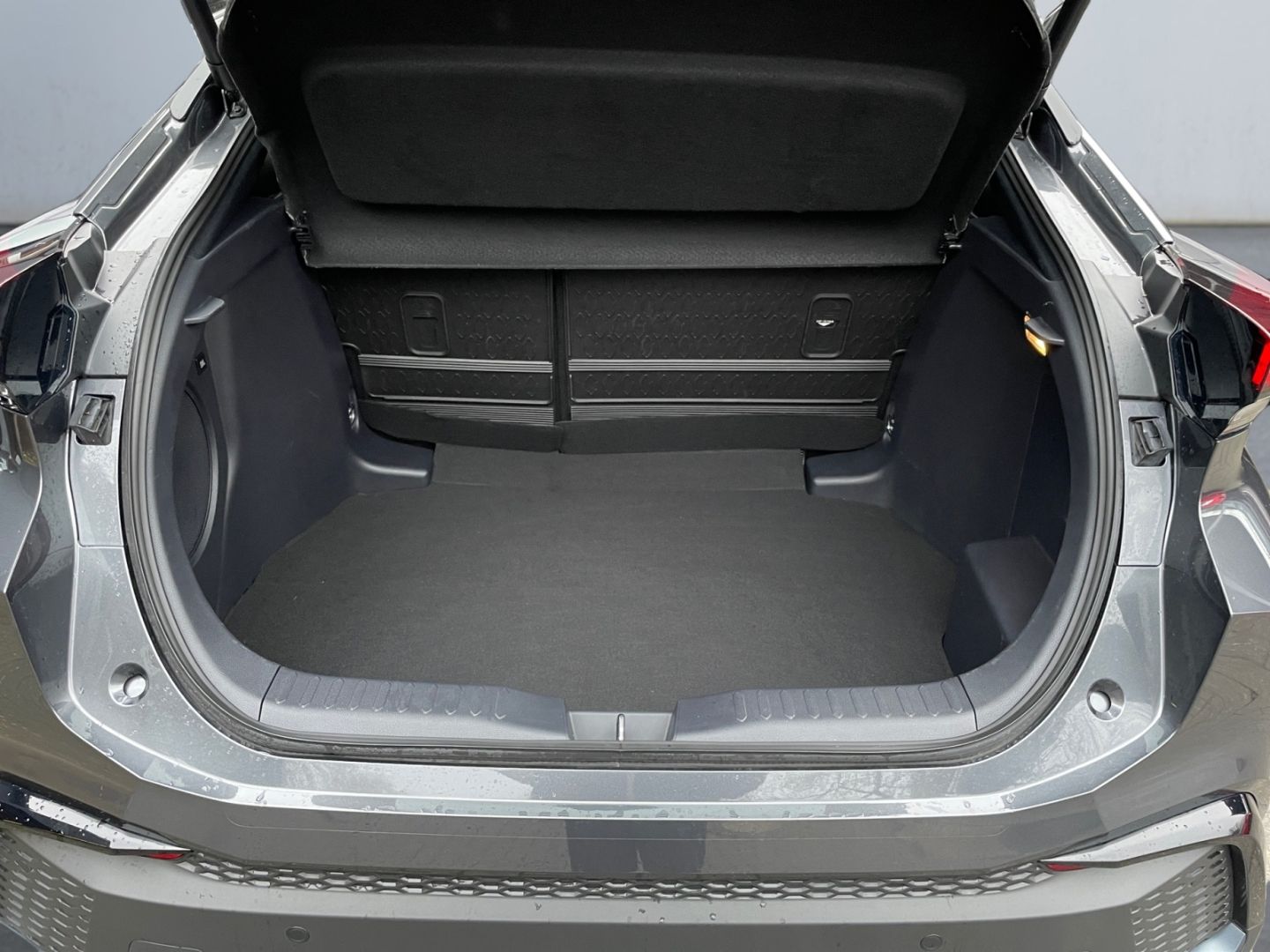 Toyota C-HR 2.0 Hybrid Lounge *LED*JBL*el Sitz*ACC*CAM*