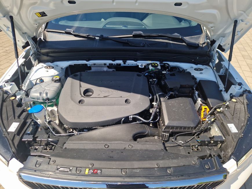 Volvo XC40 B3 Core - Samsaru's Car Outlet
