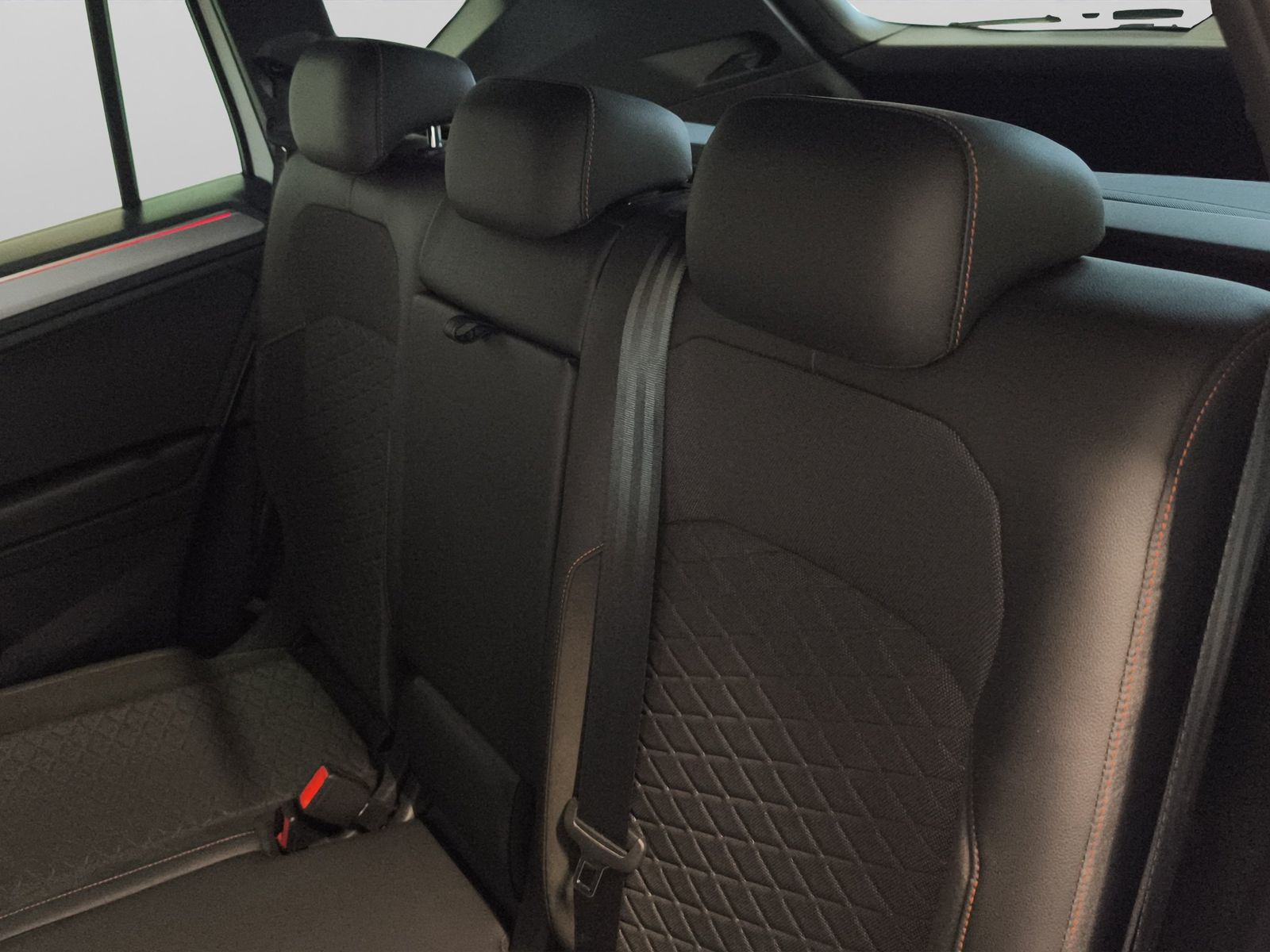 Seat Tarraco 1.4 e-Hybrid DSG FR LED NAVI DCC 19 AHK