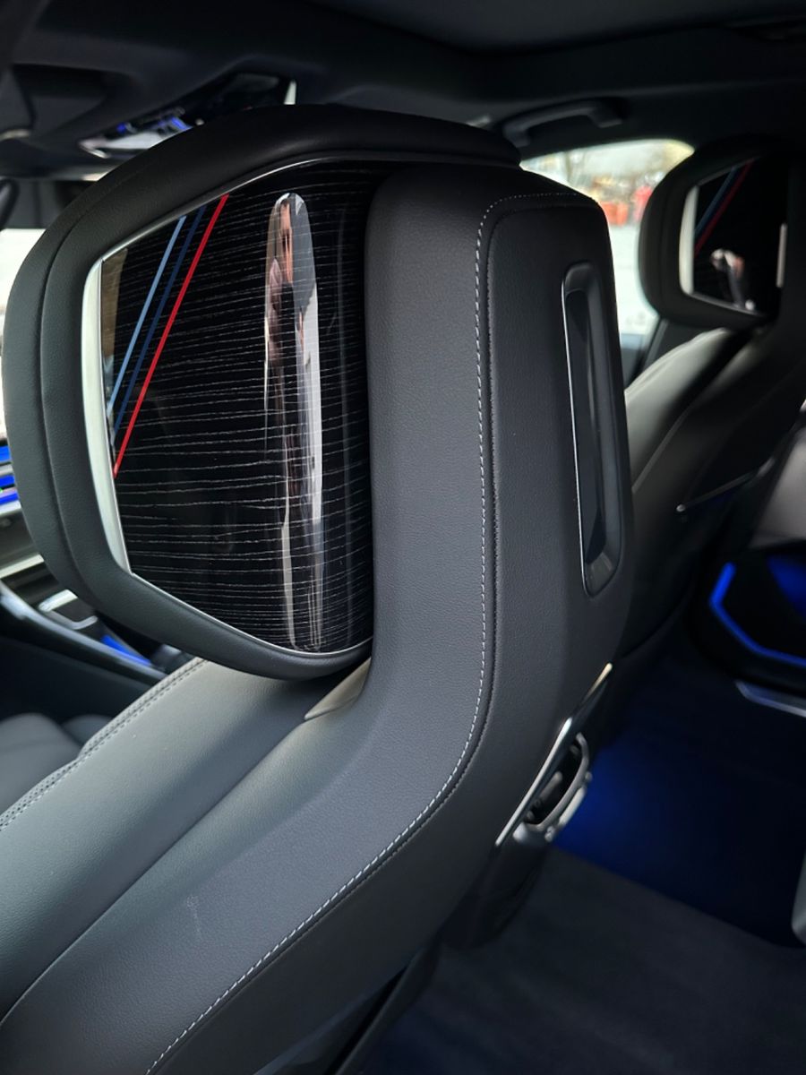 BMW 740 d xDrive M Sport  Fond Entertainment,TV
