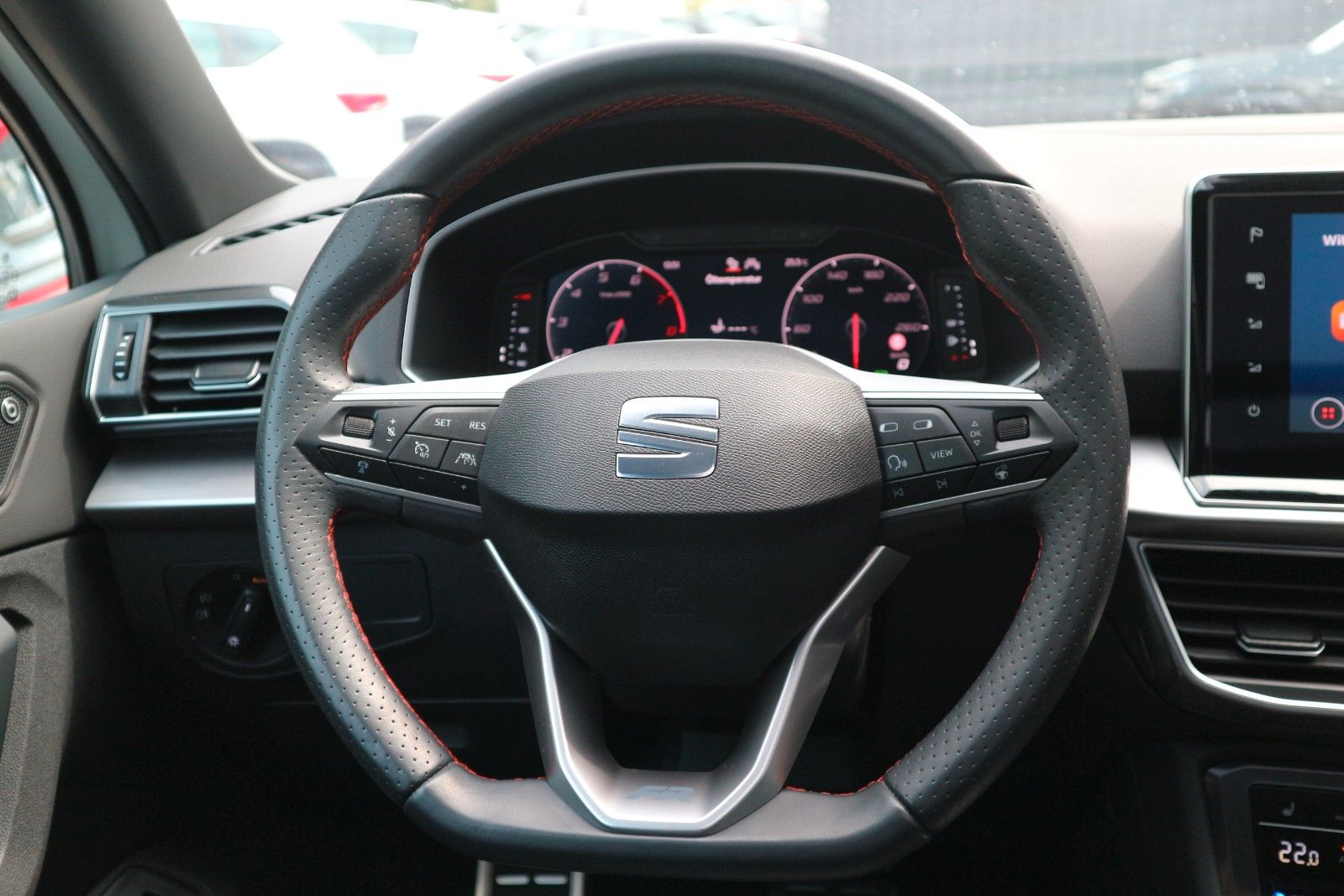 Seat Tarraco FR 4Drive *1.HD/7-SITZER/ACC/PANO/AHK*