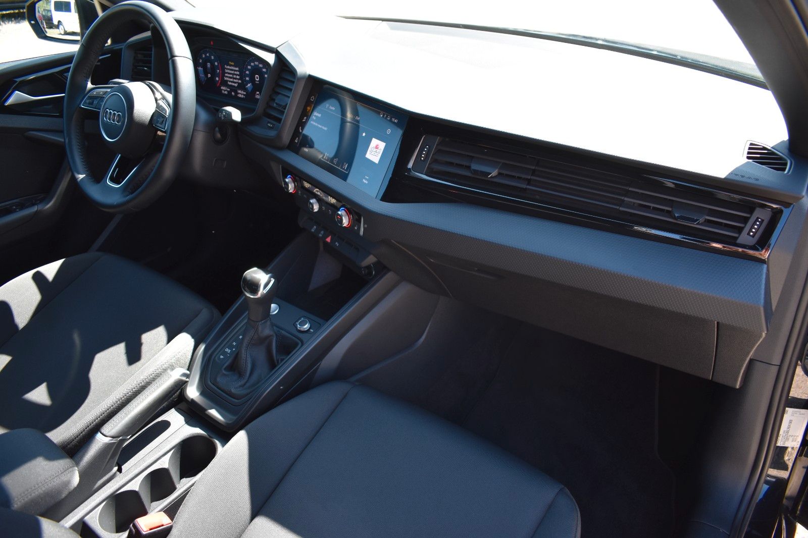 Audi A1 Sportback 30 TFSI advanced - Samsaru's Car Outlet