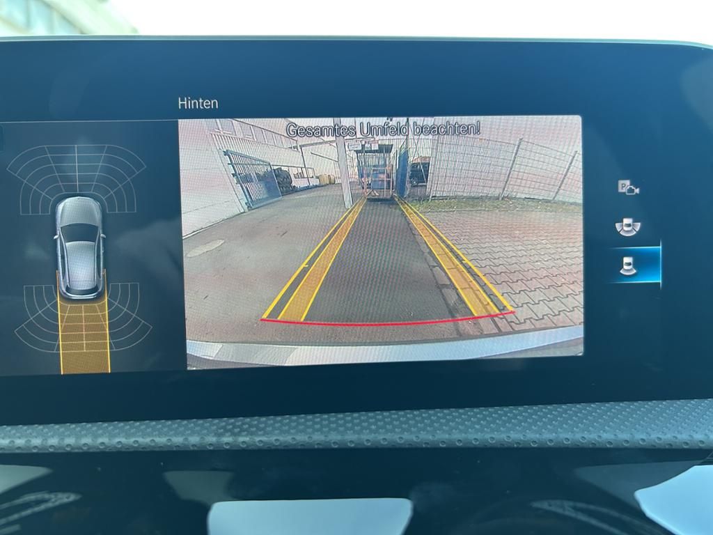 Mercedes-Benz A 180 - Samsaru's Car Outlet