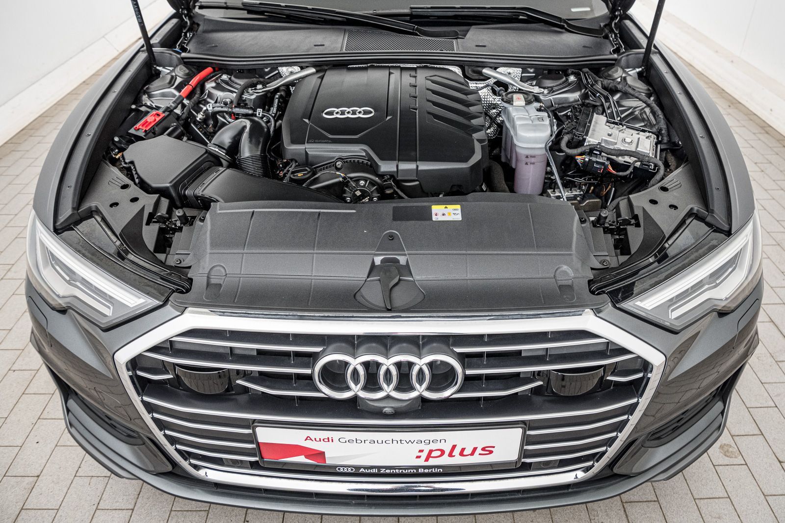 Audi A6 Avant 45 TFSI S tr. - Samsaru's Car Outlet