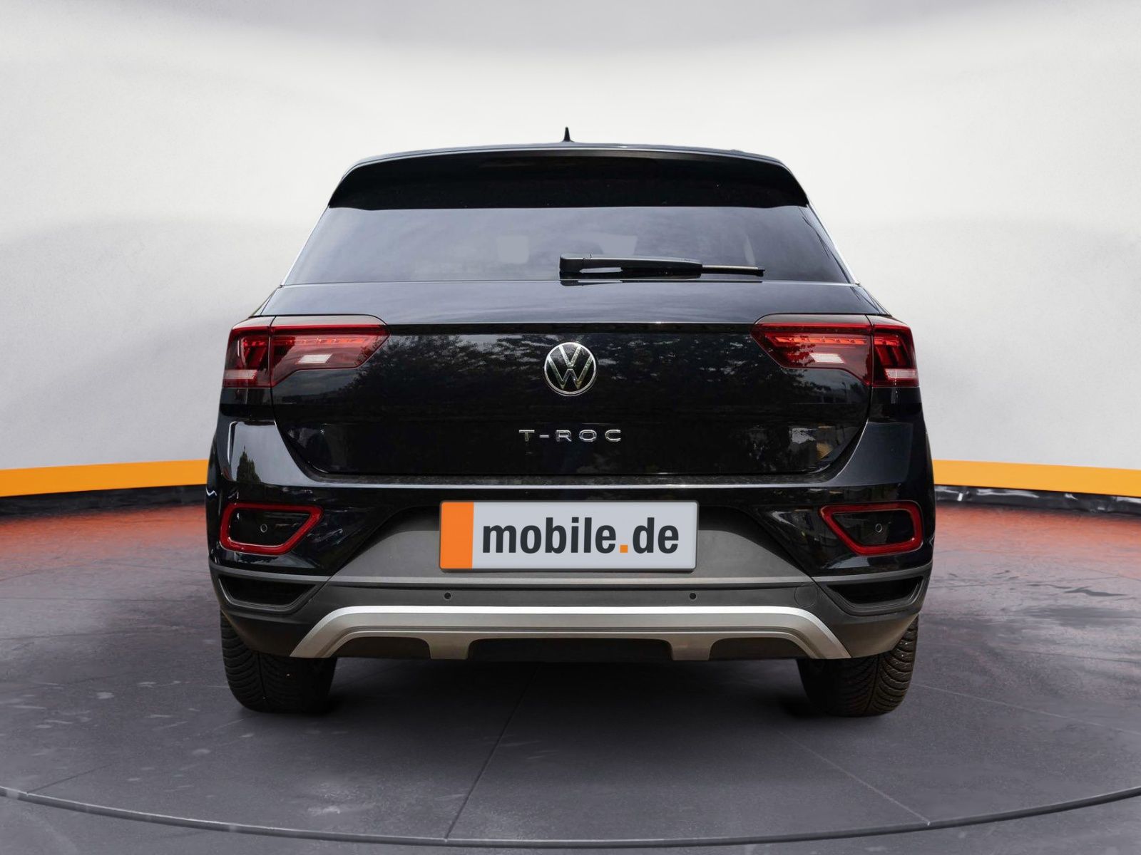 Volkswagen T-Roc 1.0TSI Life - Samsaru's Car Outlet