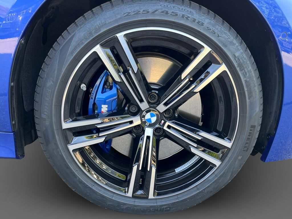 BMW 330e Touring xDrive M Sport AHK+ACC+Inno+Pano+