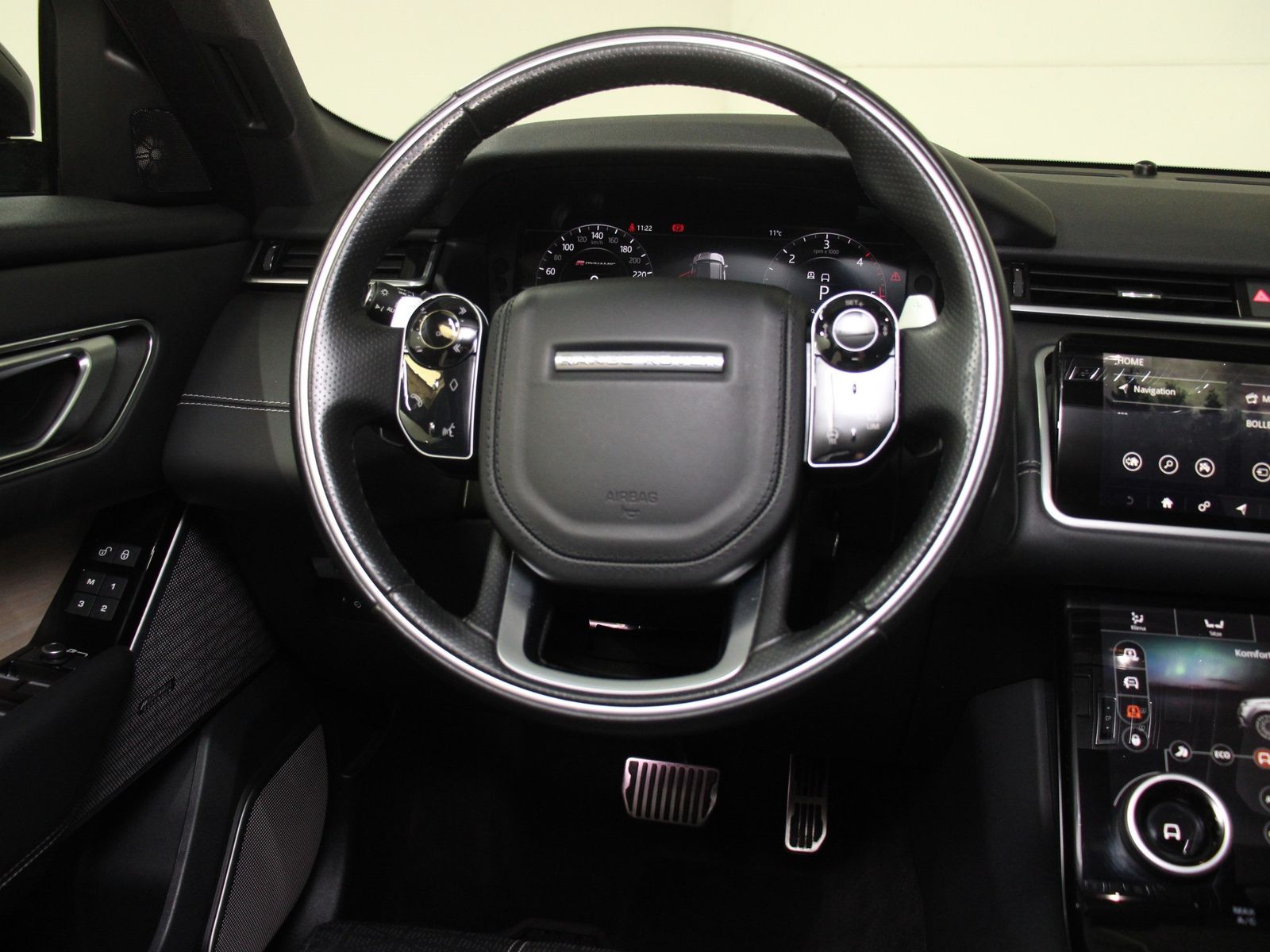 Range Rover Velar 3.0 Sd6 D300 R-Dynamic HSE - Samsaru's Car Outlet
