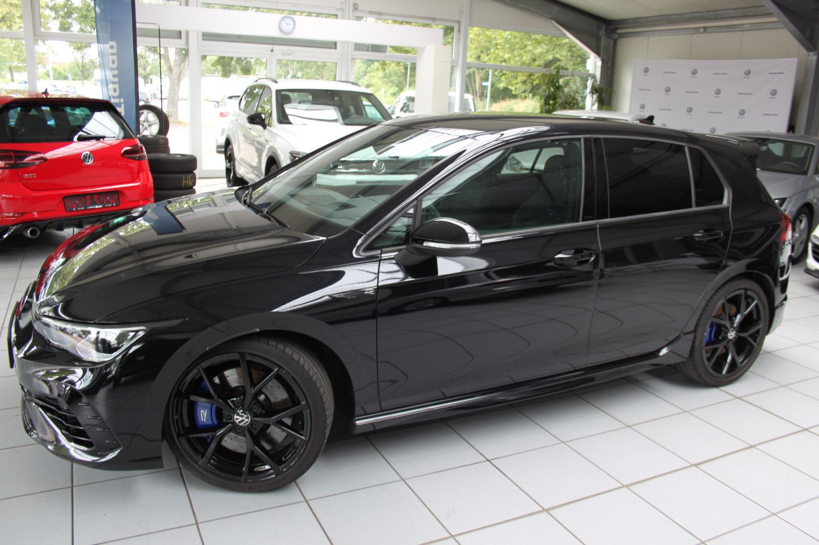 Volkswagen Golf VIII Lim./R/BLCKSTYLE/DSG/LEDER/R-PERFO-PAK